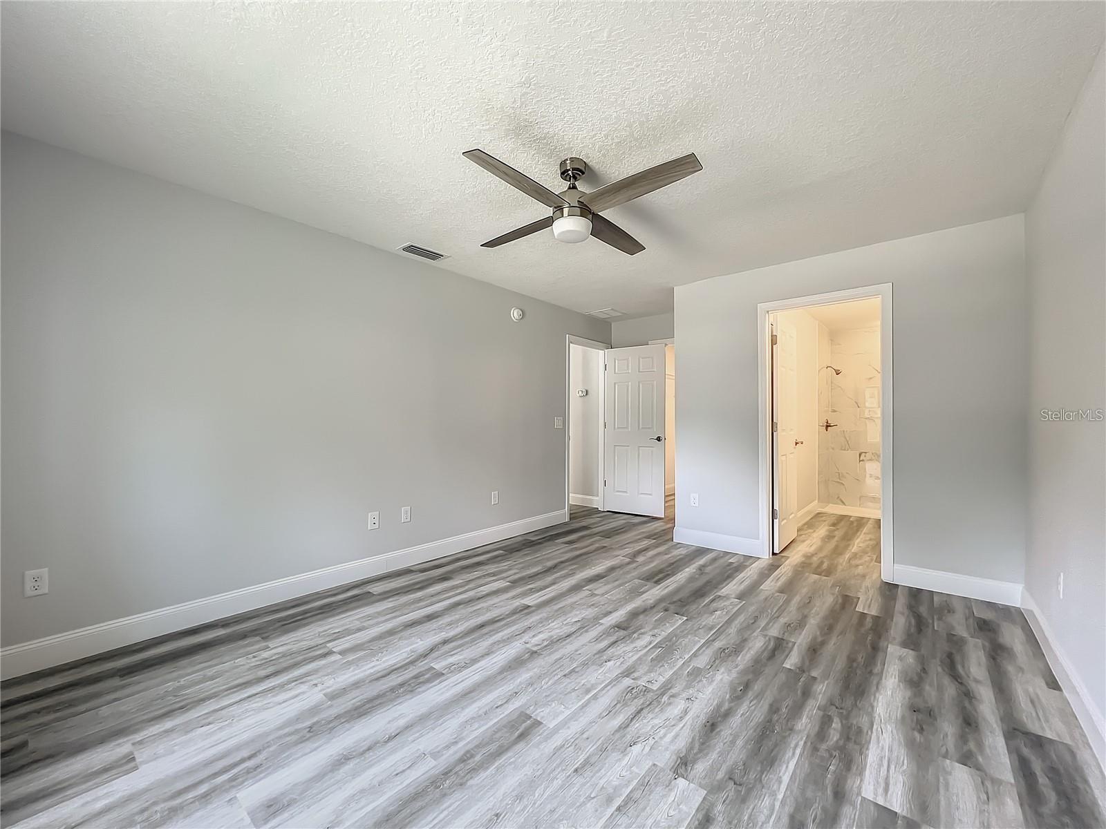Image 17 of 32 For 15962 53rd Court