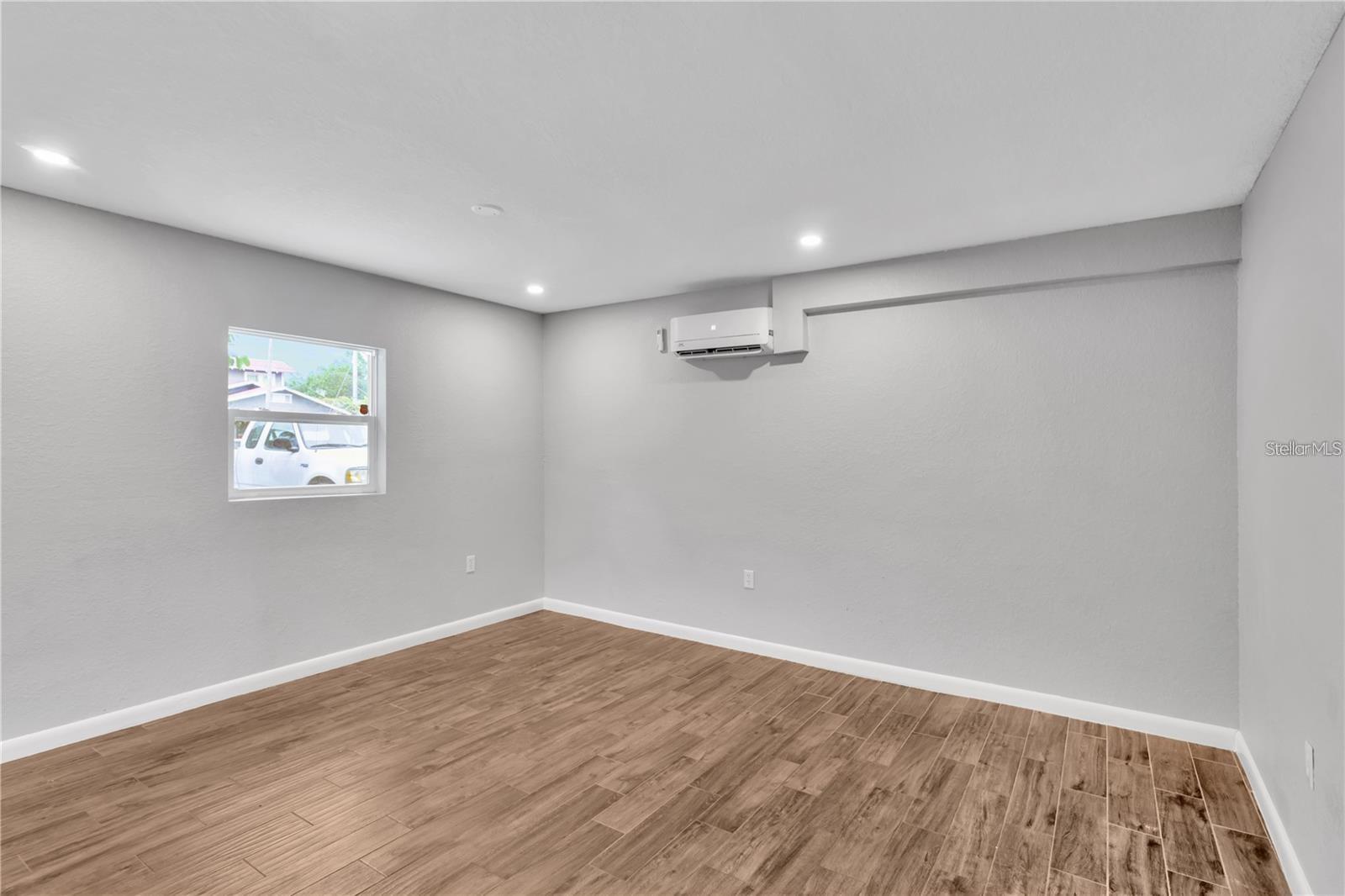 Image 12 of 28 For 2223 Gordon Street