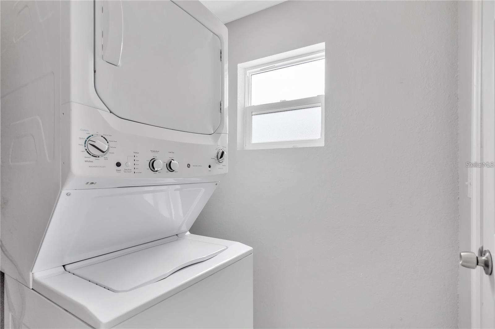 Image 19 of 28 For 2223 Gordon Street