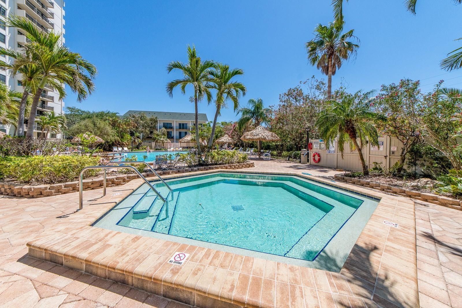 Image 35 of 37 For 320 Island Way 606