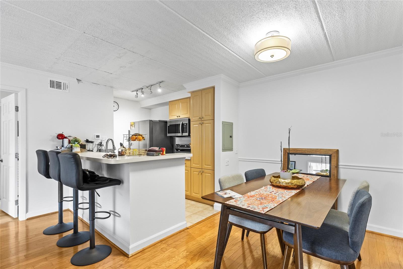 Image 12 of 36 For 5304 Kennedy Boulevard 107