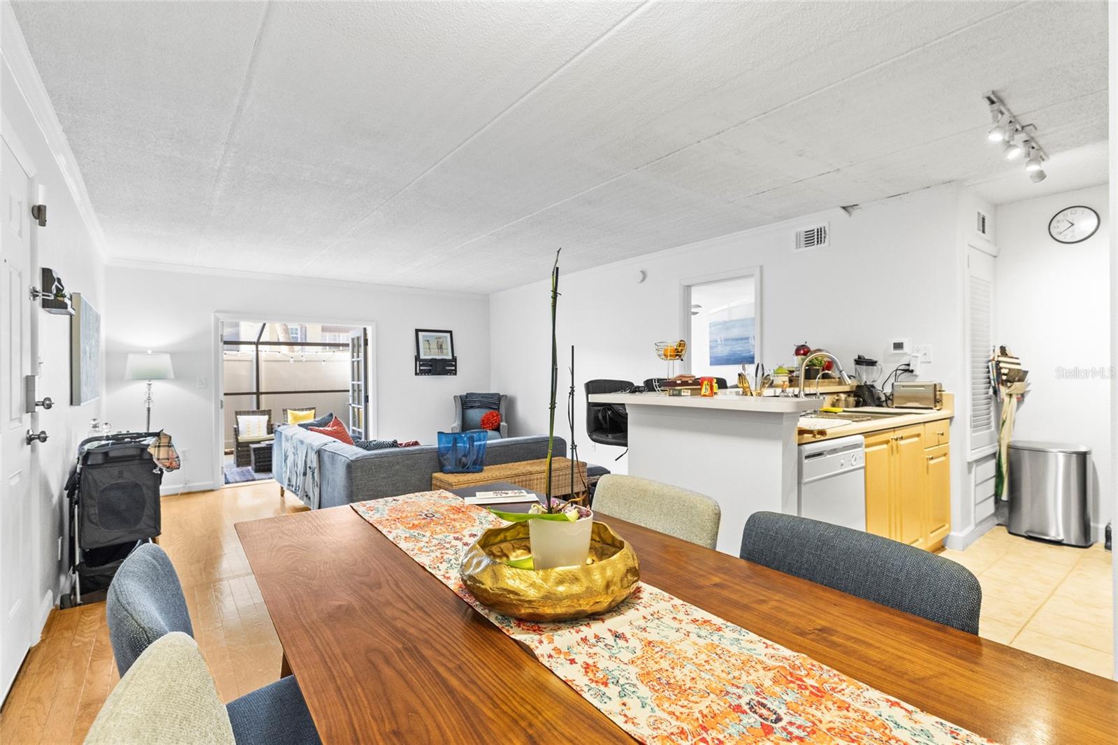 Image 13 of 36 For 5304 Kennedy Boulevard 107