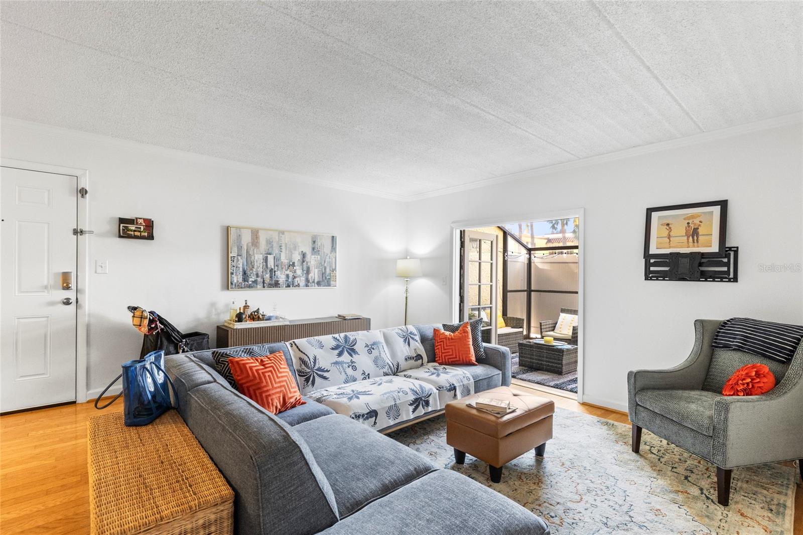 Image 15 of 36 For 5304 Kennedy Boulevard 107