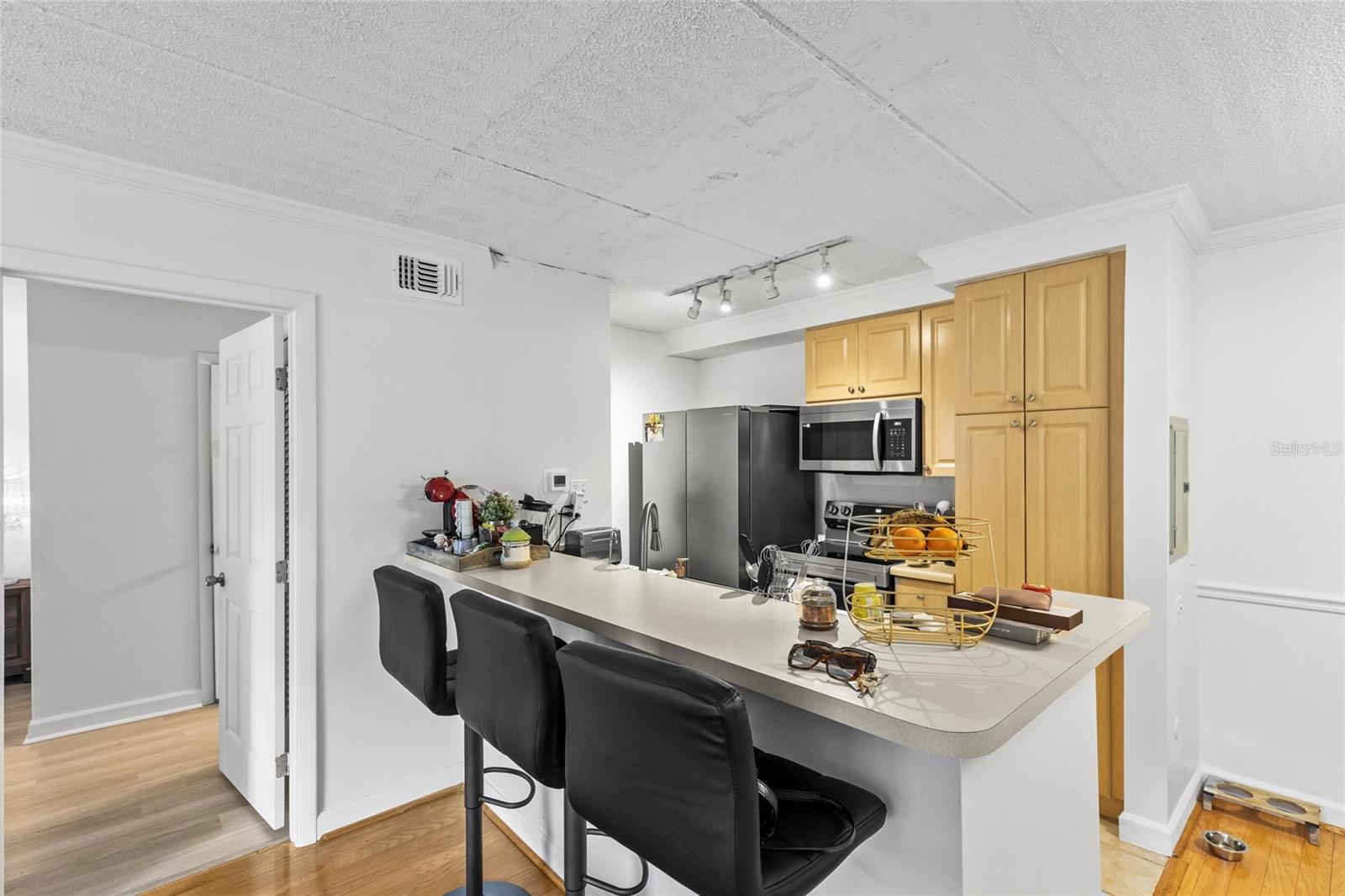 Image 23 of 36 For 5304 Kennedy Boulevard 107