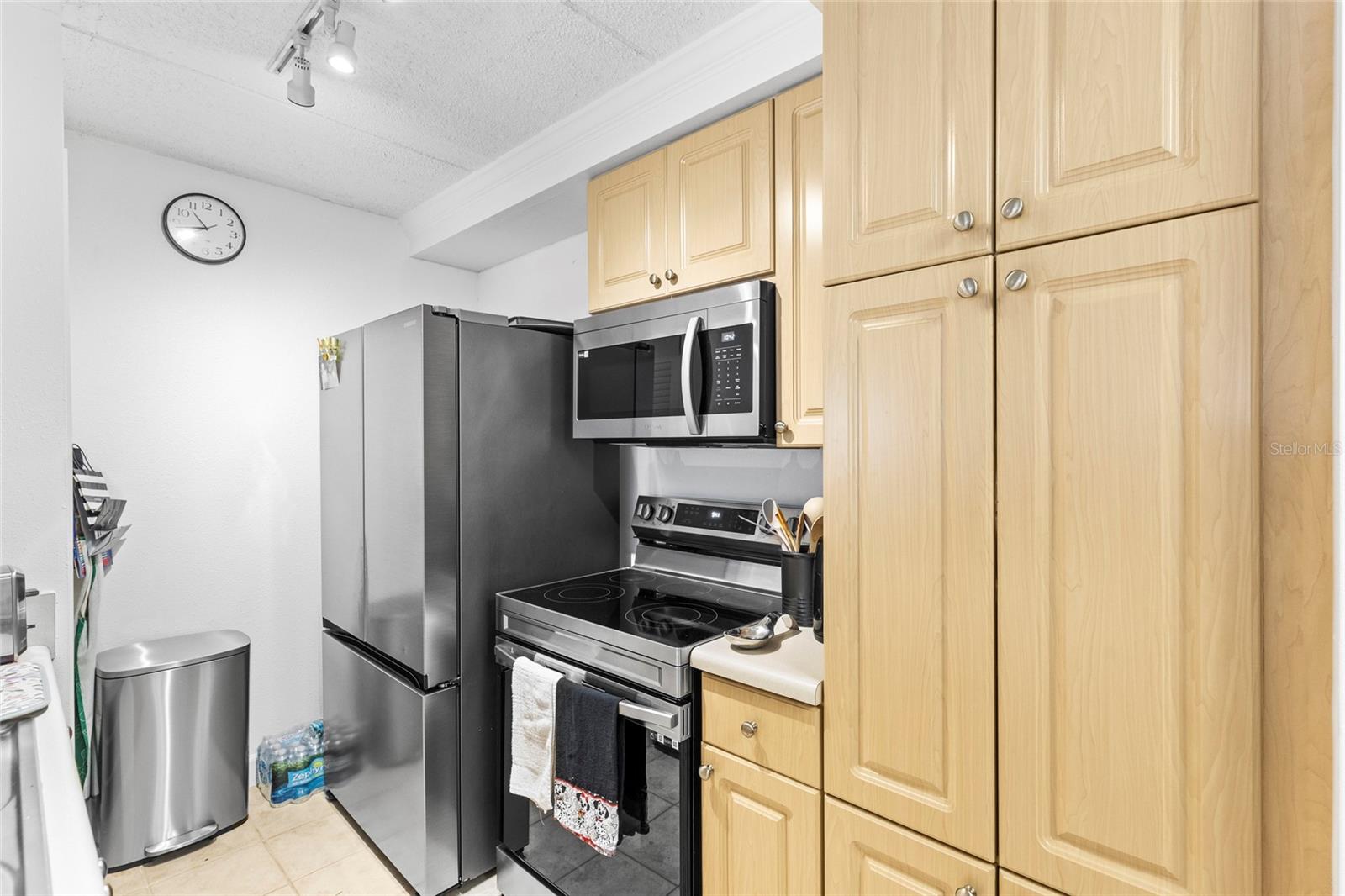 Image 26 of 36 For 5304 Kennedy Boulevard 107