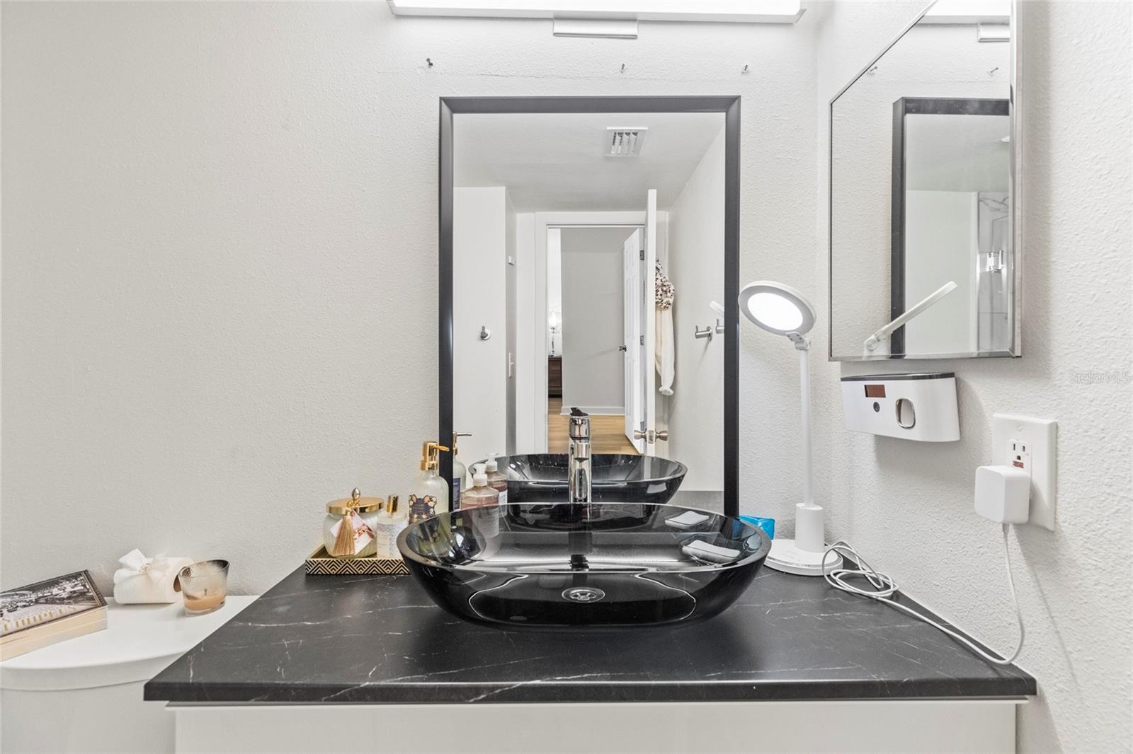 Image 31 of 36 For 5304 Kennedy Boulevard 107