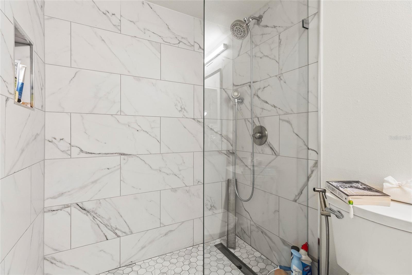 Image 32 of 36 For 5304 Kennedy Boulevard 107