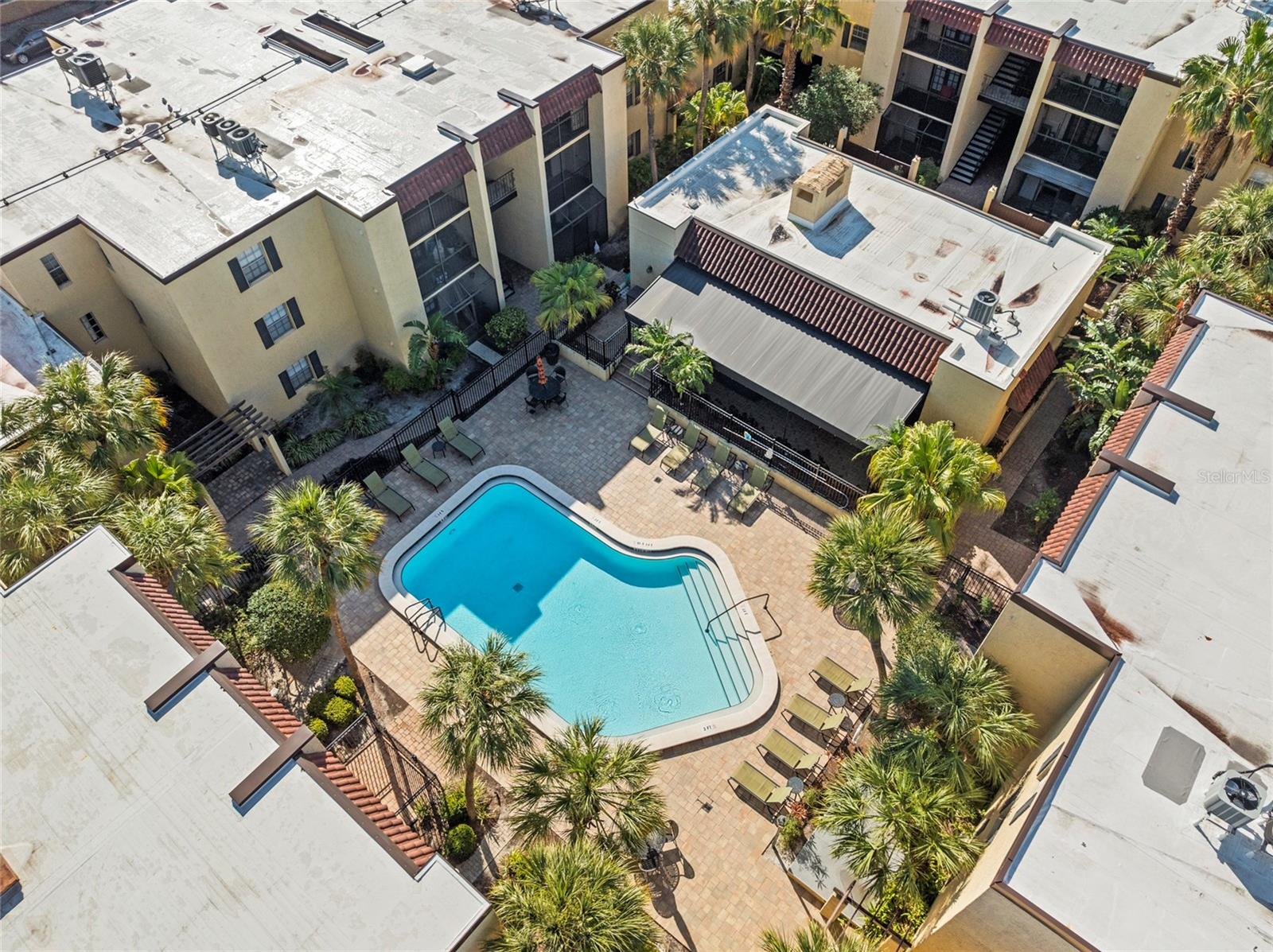 Image 8 of 36 For 5304 Kennedy Boulevard 107