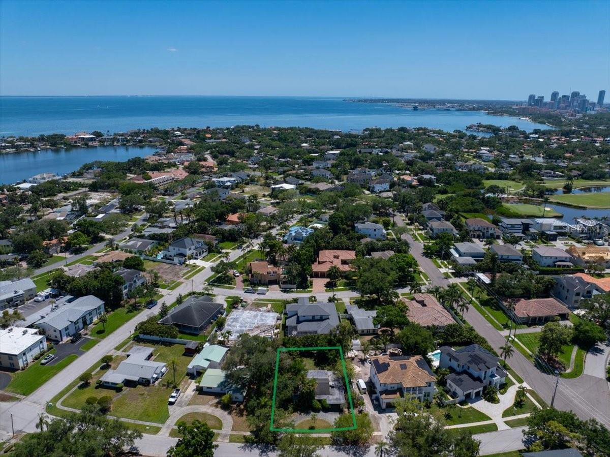 Image 9 of 11 For 459 Bayview Drive Ne