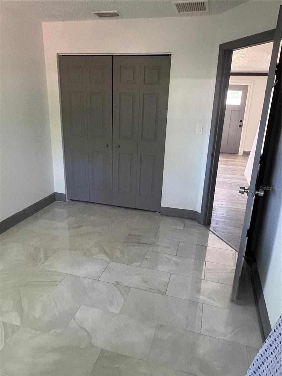 Image 11 of 17 For 7019 Willow Avenue