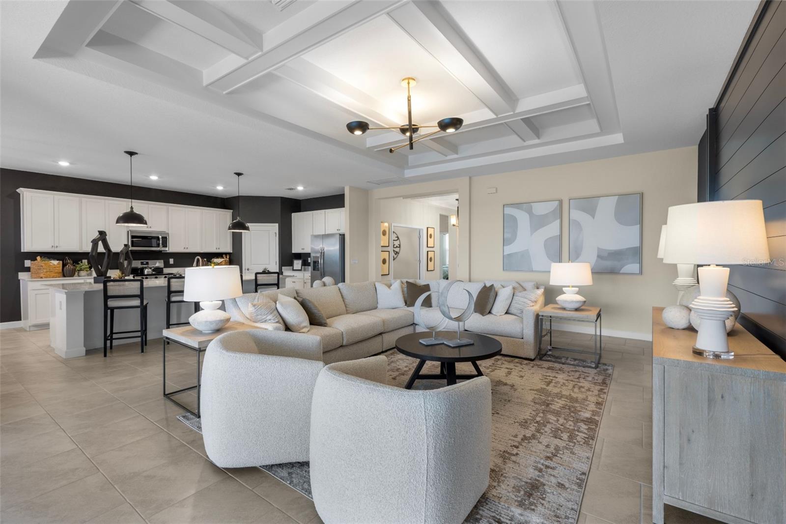 Image 5 of 27 For 19215 Scallop Loop