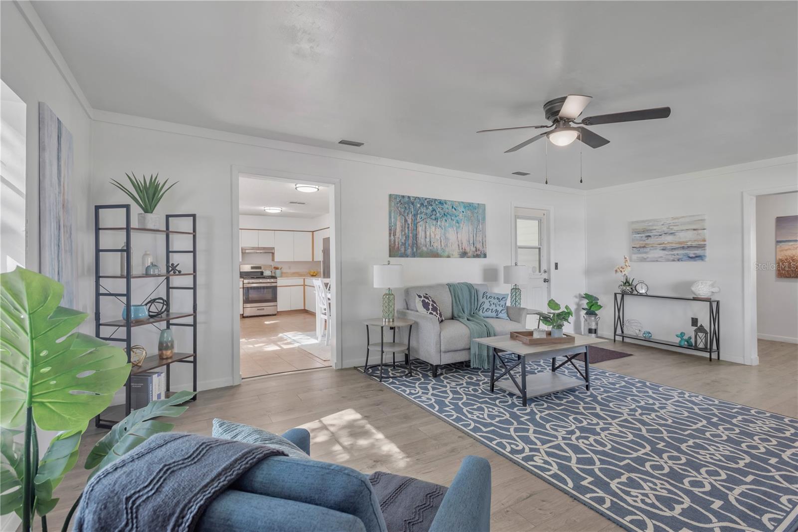 Image 5 of 28 For 216 Langford Street Nw