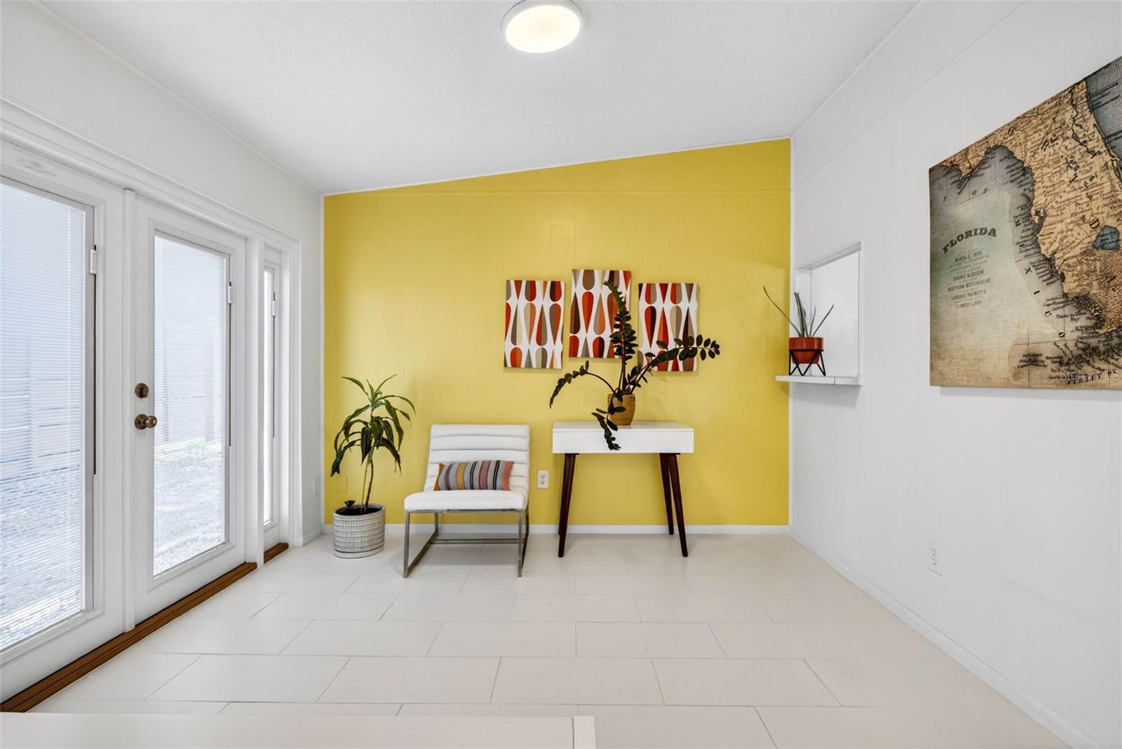 Image 10 of 69 For 515 Broxburn Avenue