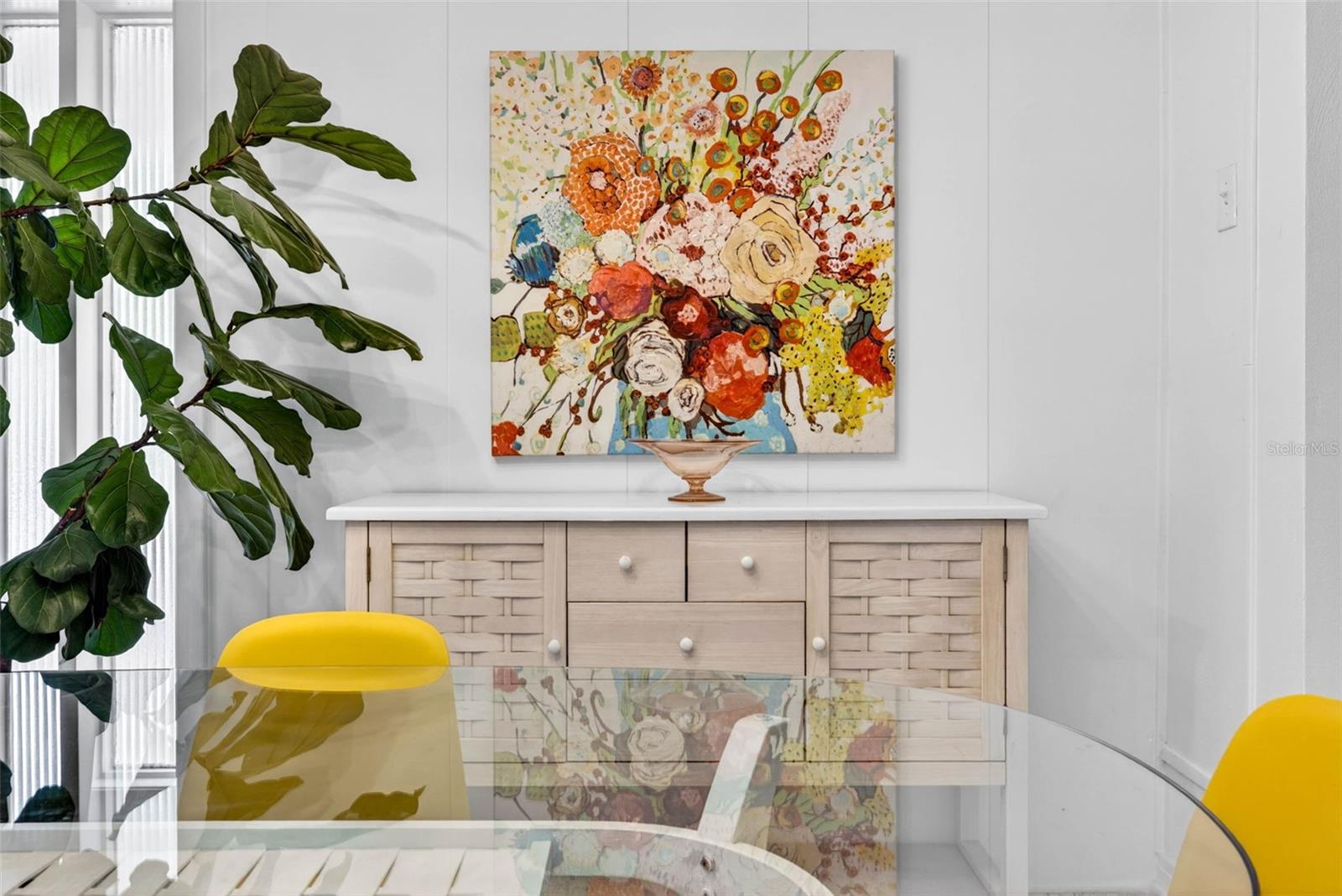 Image 15 of 69 For 515 Broxburn Avenue