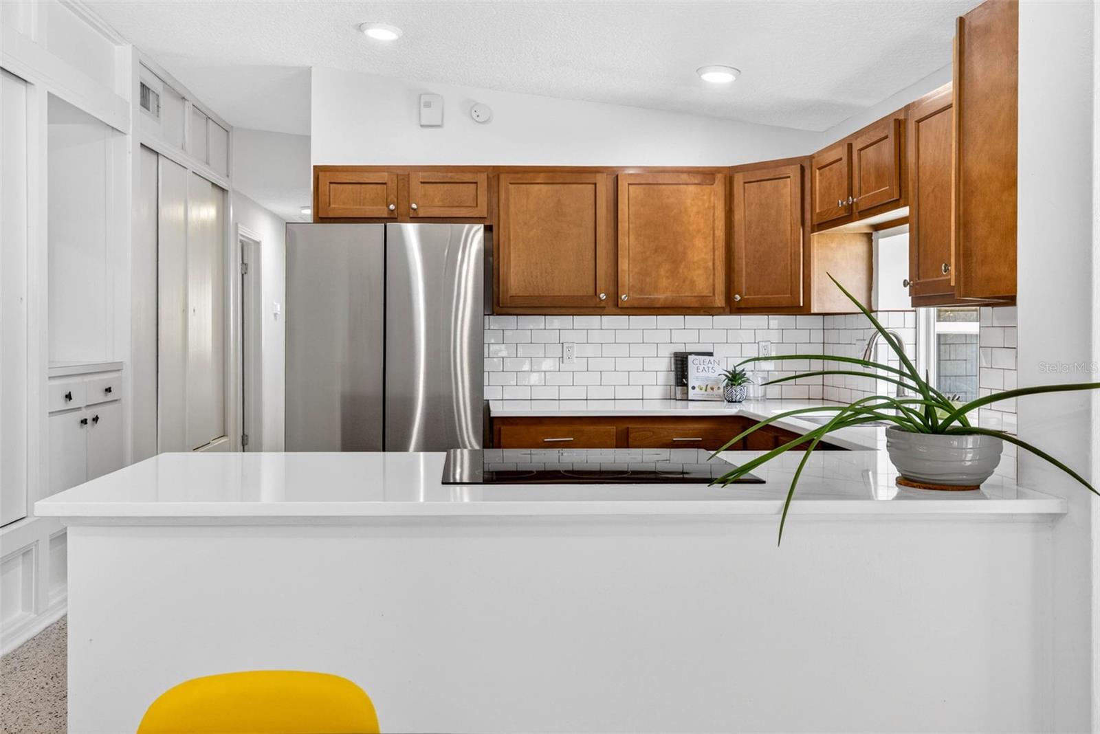 Image 17 of 69 For 515 Broxburn Avenue