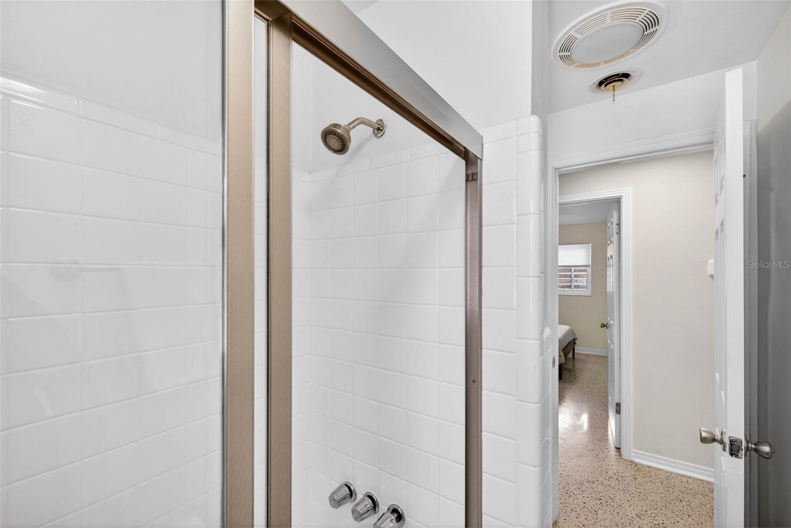 Image 31 of 69 For 515 Broxburn Avenue