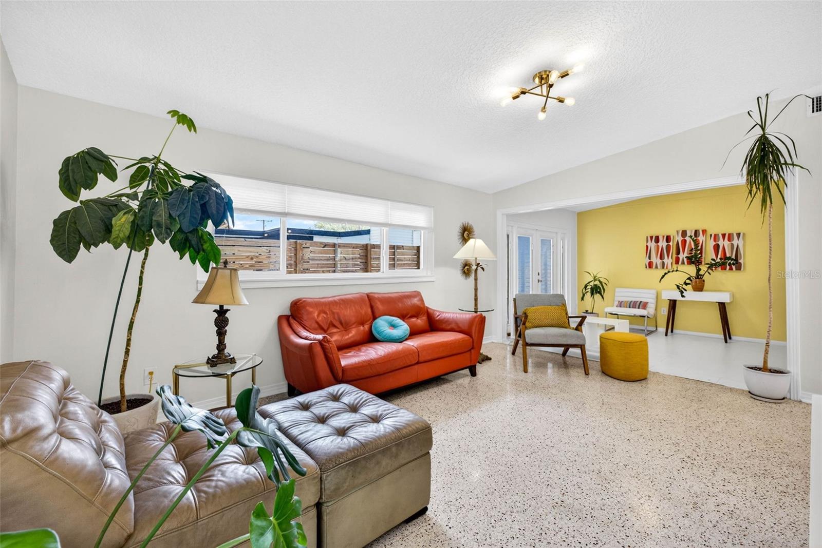 Image 7 of 69 For 515 Broxburn Avenue