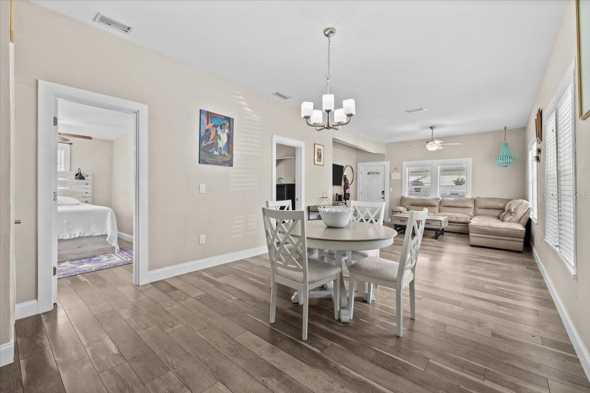 Image 10 of 26 For 7315 Mascotte Street