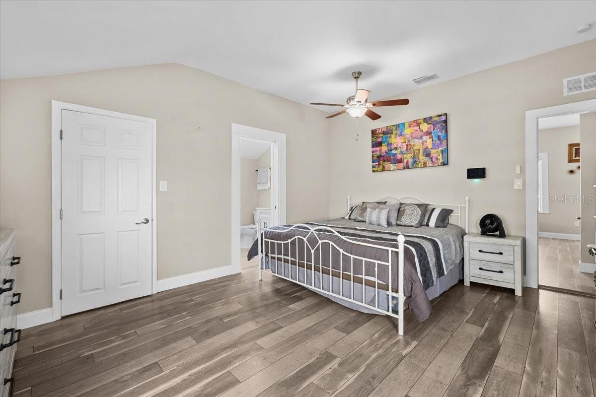 Image 13 of 26 For 7315 Mascotte Street