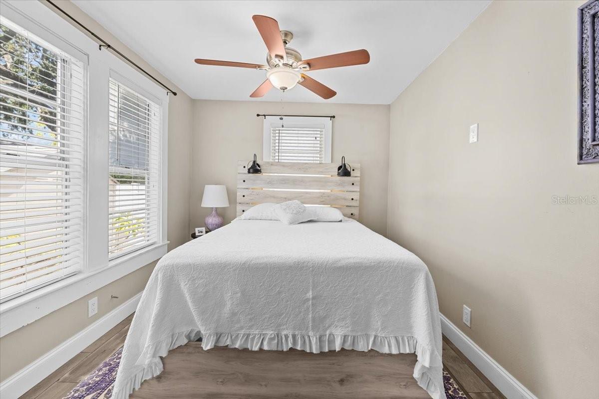 Image 19 of 26 For 7315 Mascotte Street