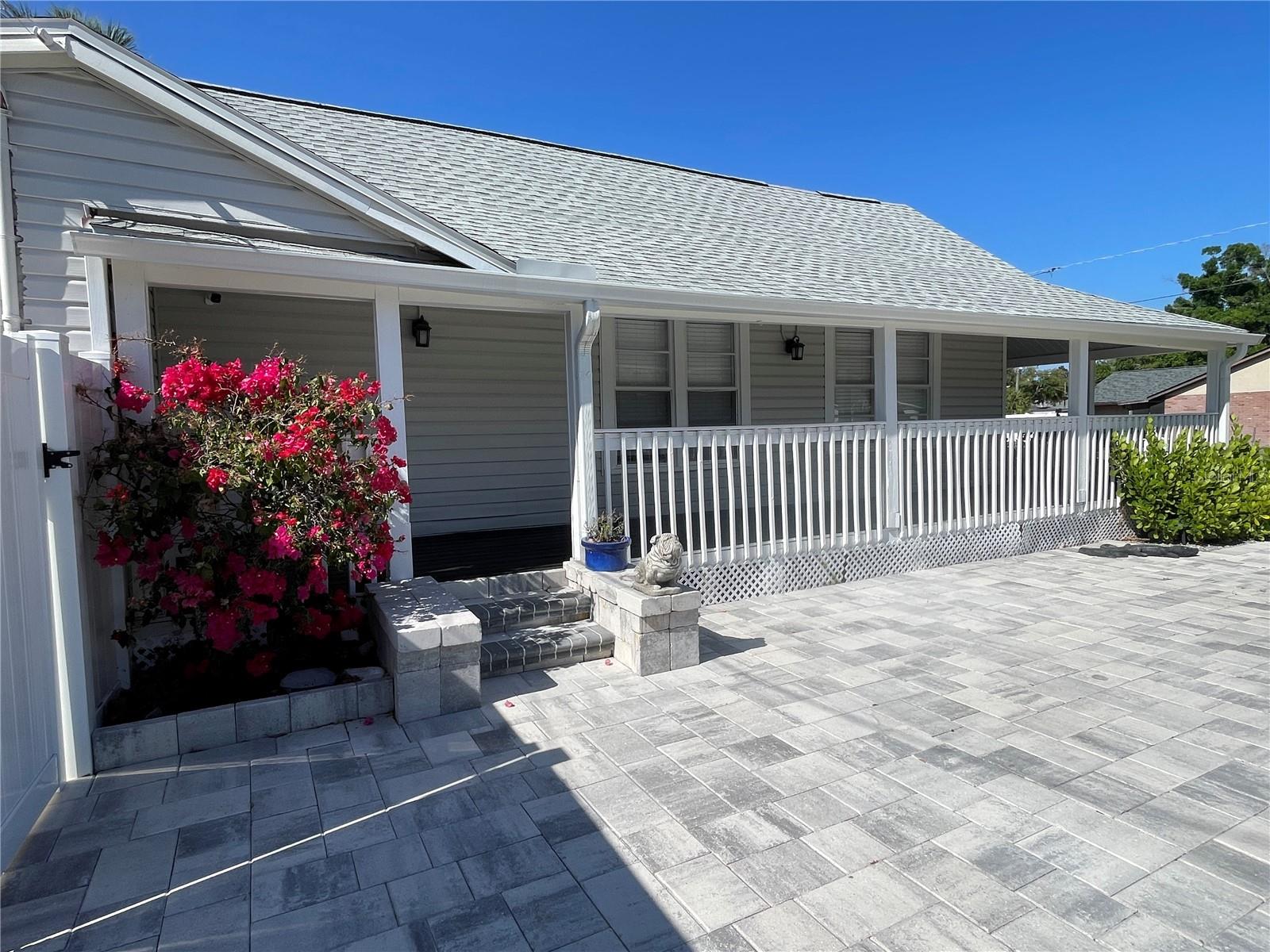 Image 2 of 26 For 7315 Mascotte Street