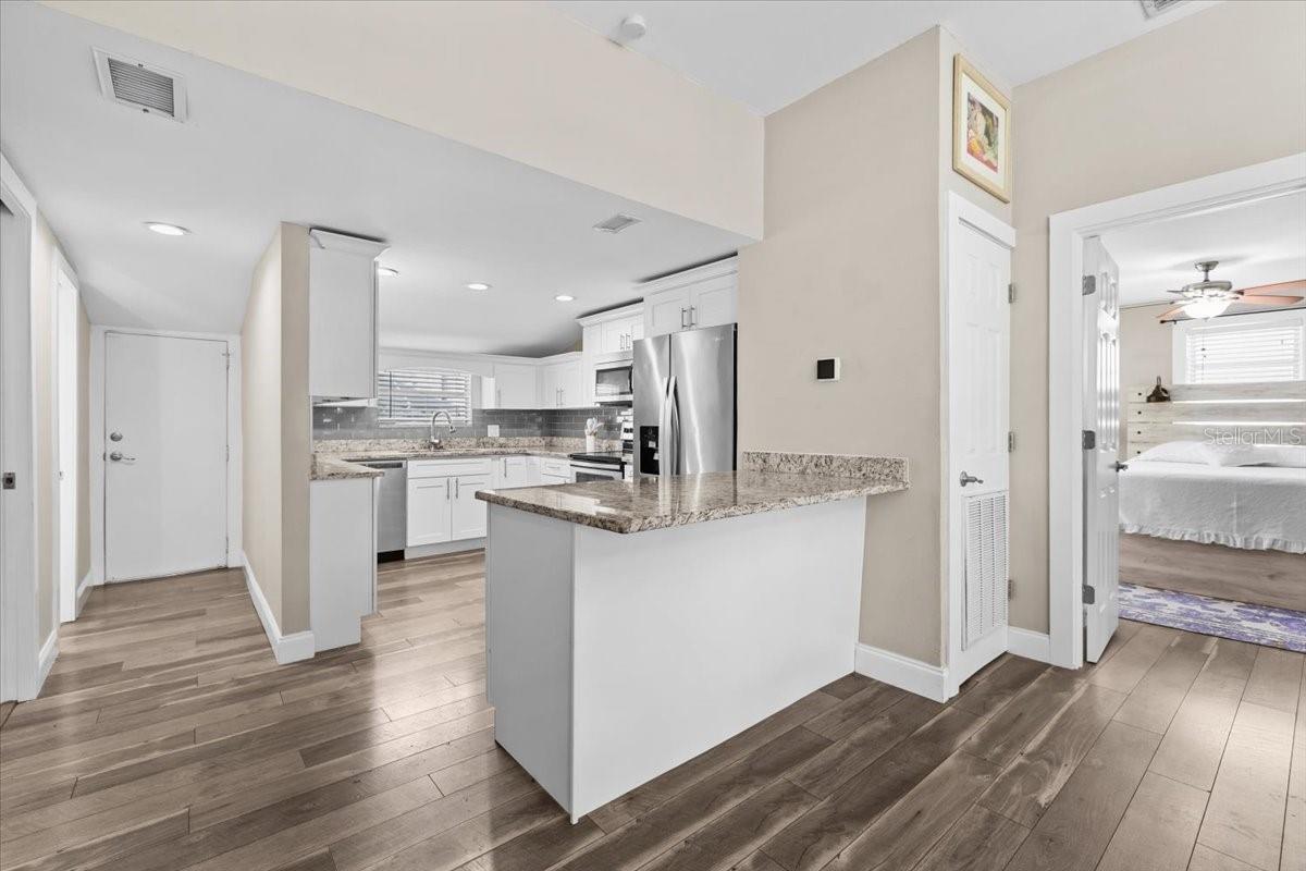 Image 6 of 26 For 7315 Mascotte Street