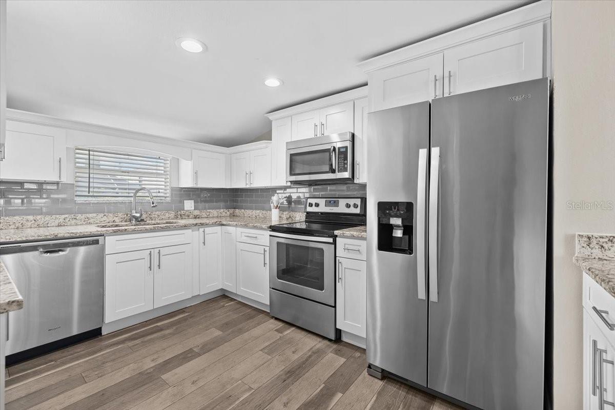 Image 7 of 26 For 7315 Mascotte Street