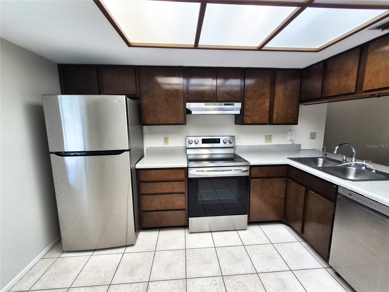 Image 9 of 27 For 114 Meadow Lane 114