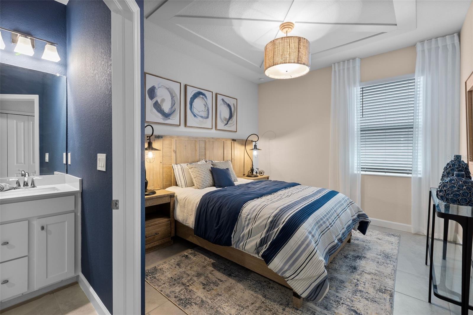 Image 21 of 27 For 19223 Scallop Loop