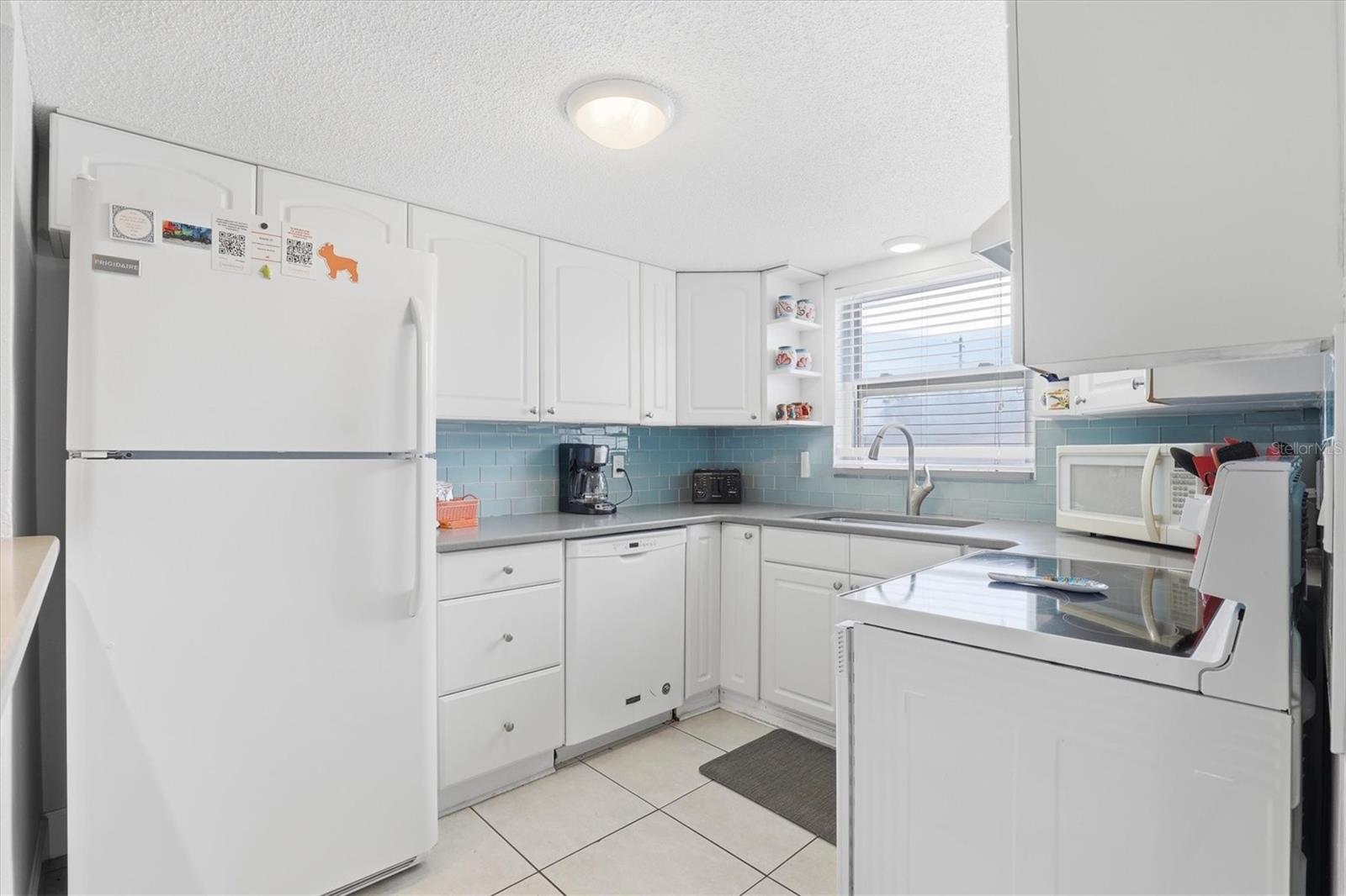 Image 18 of 40 For 600 71st Avenue 19