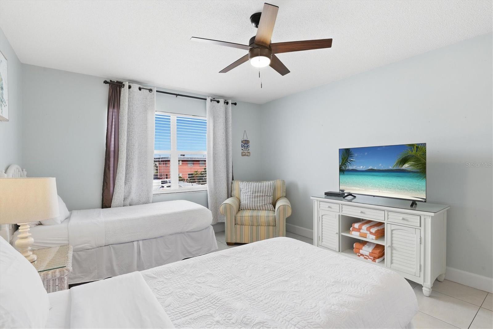 Image 28 of 40 For 600 71st Avenue 19