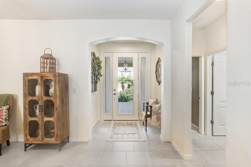 Image 3 of 59 For 2807 Oriole Drive