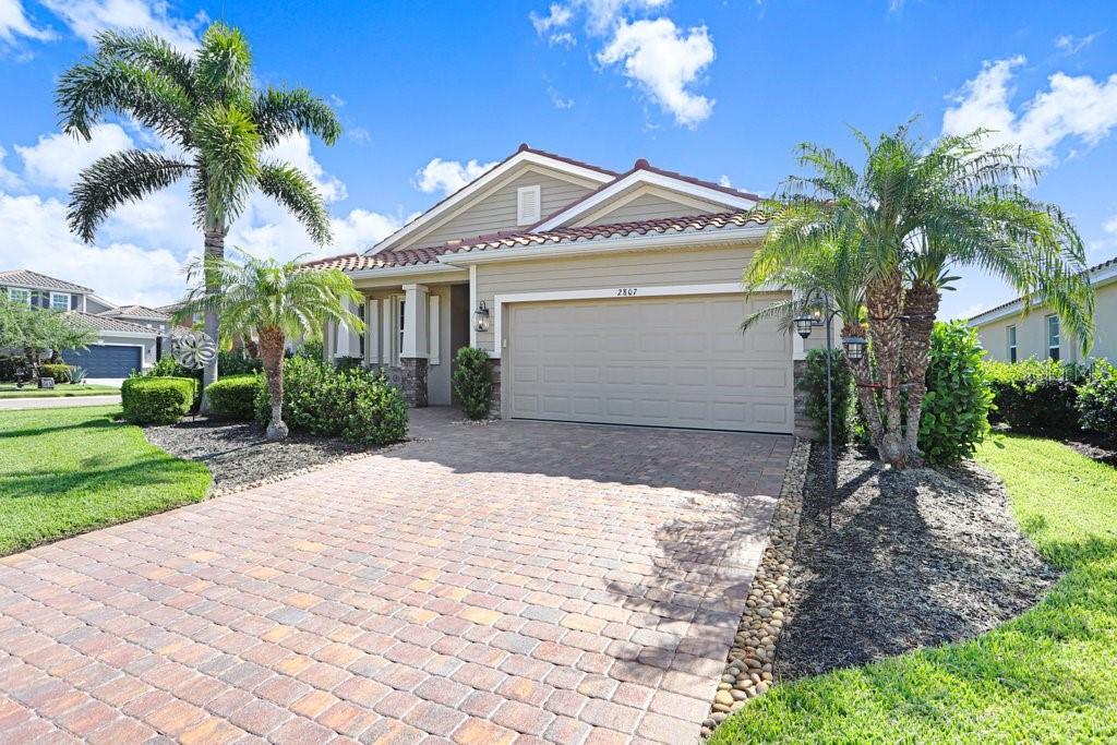 Image 32 of 59 For 2807 Oriole Drive