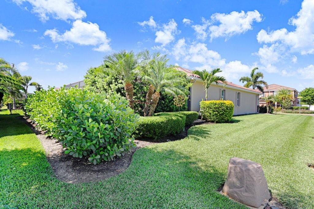 Image 37 of 59 For 2807 Oriole Drive