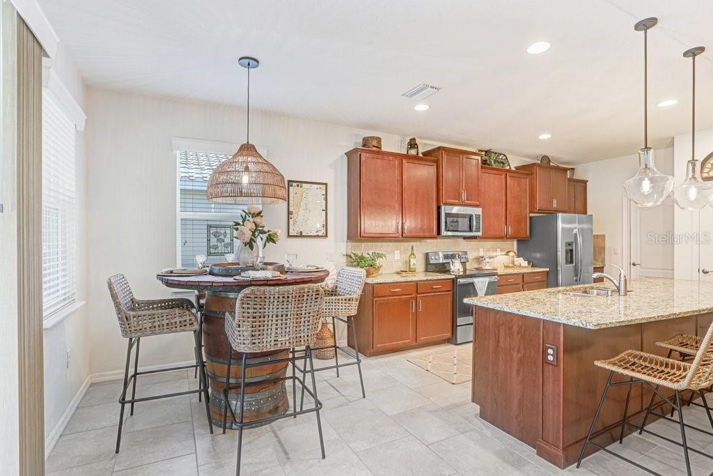 Image 5 of 59 For 2807 Oriole Drive