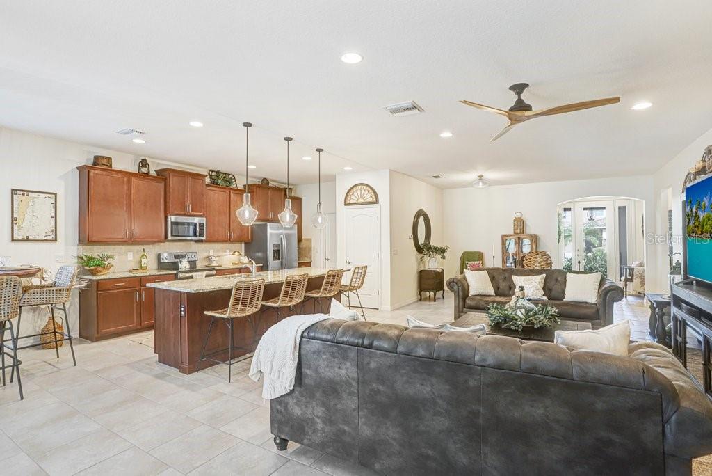 Image 7 of 59 For 2807 Oriole Drive