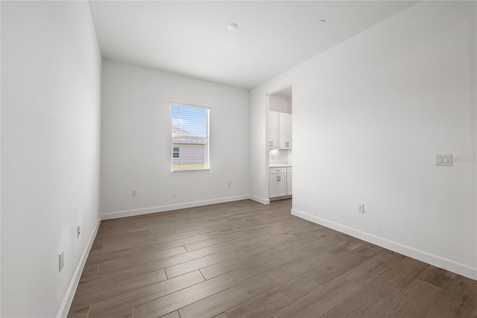 Image 23 of 36 For 19227 Scallop Loop