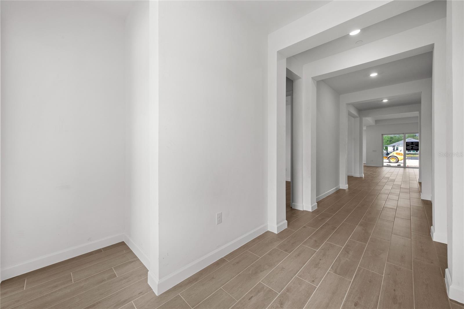 Image 30 of 36 For 19227 Scallop Loop