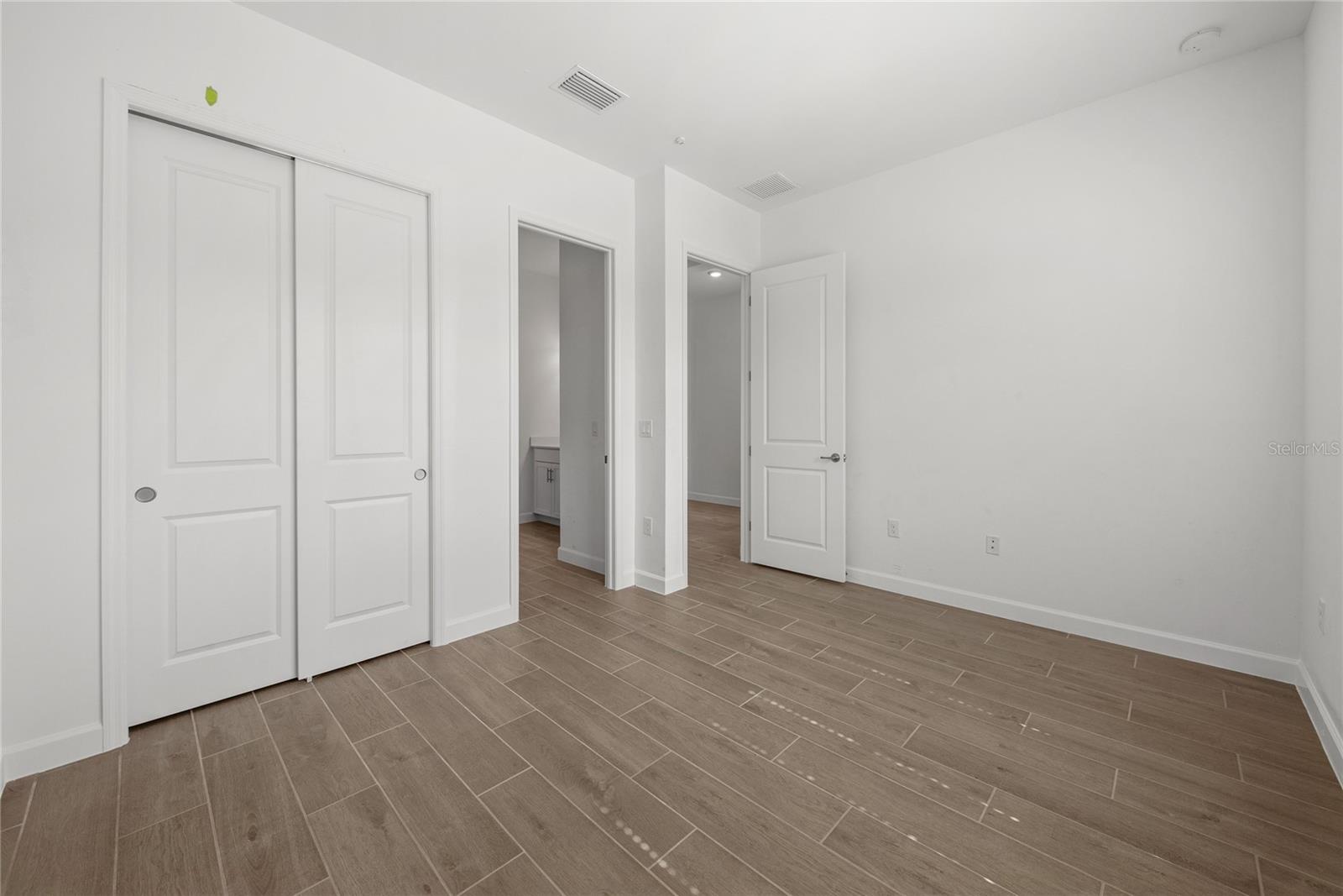 Image 32 of 36 For 19227 Scallop Loop