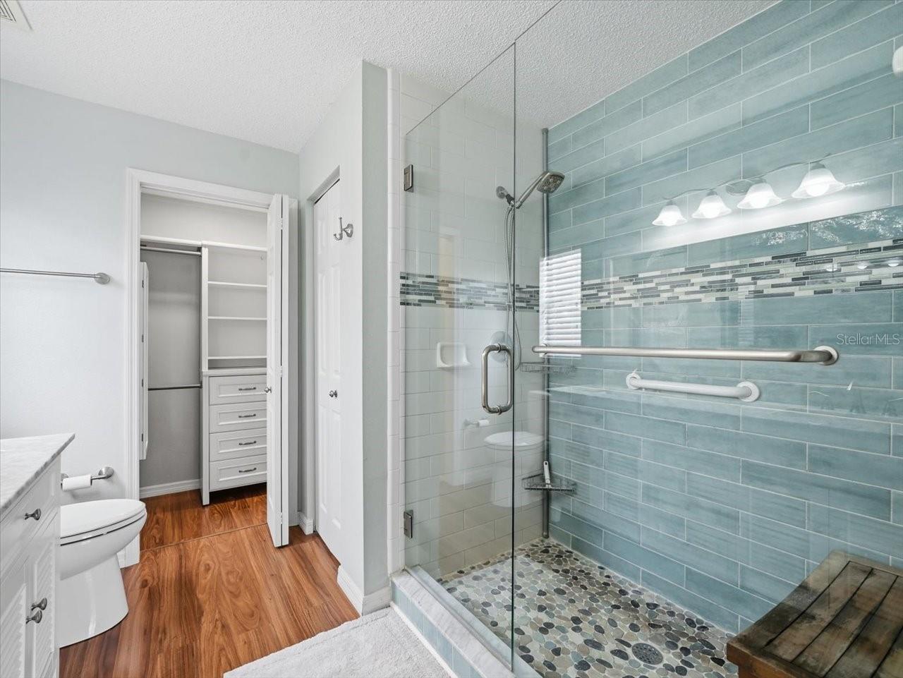 Image 28 of 42 For 2310 39th Avenue N