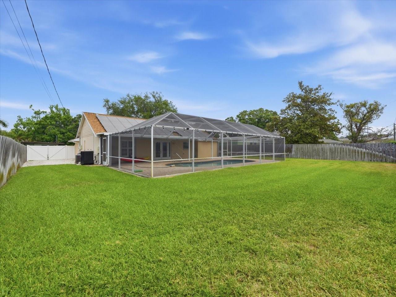 Image 40 of 42 For 2310 39th Avenue N