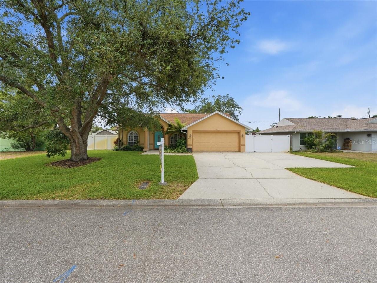 Image 42 of 42 For 2310 39th Avenue N