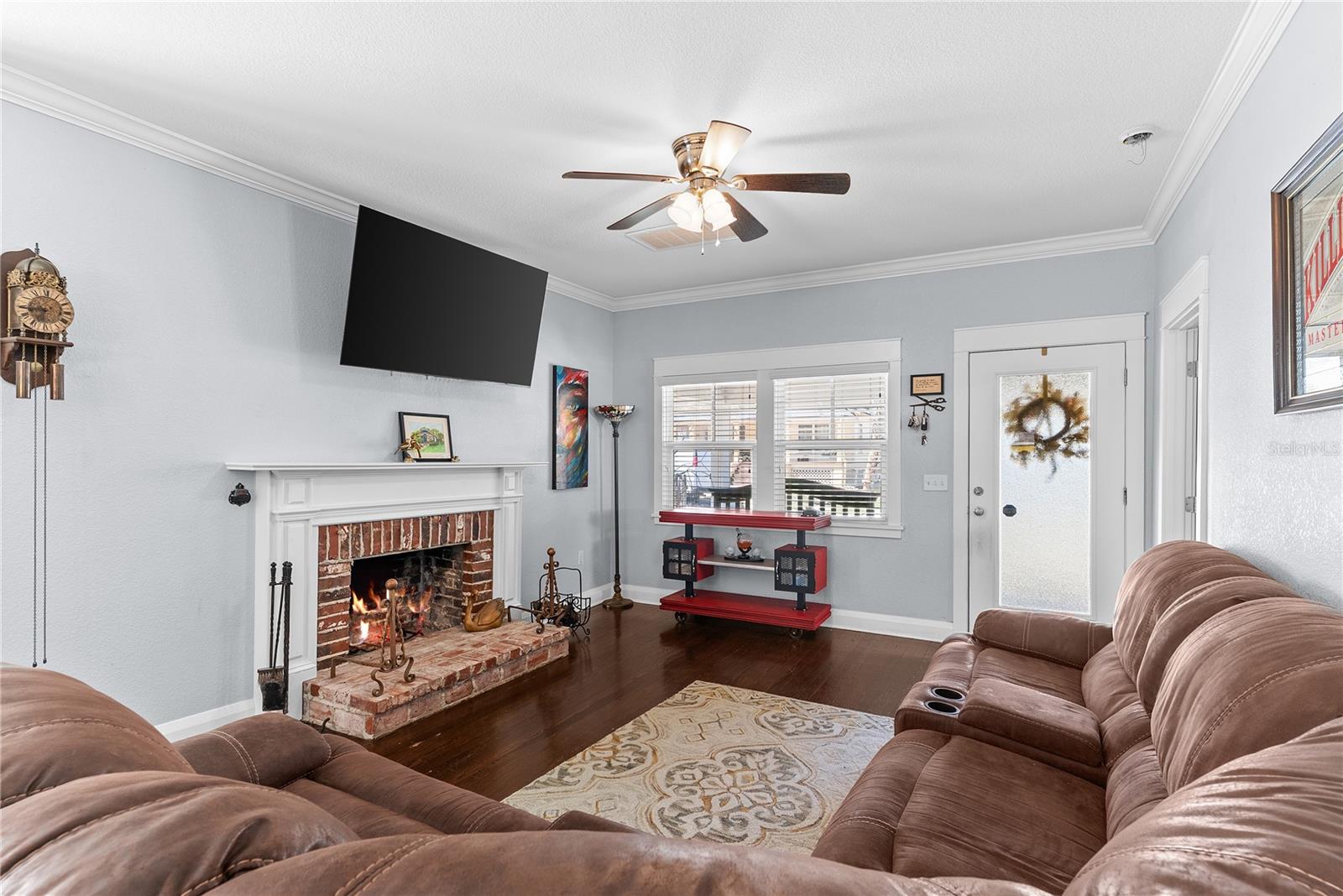 Image 23 of 33 For 939 Lexington Street