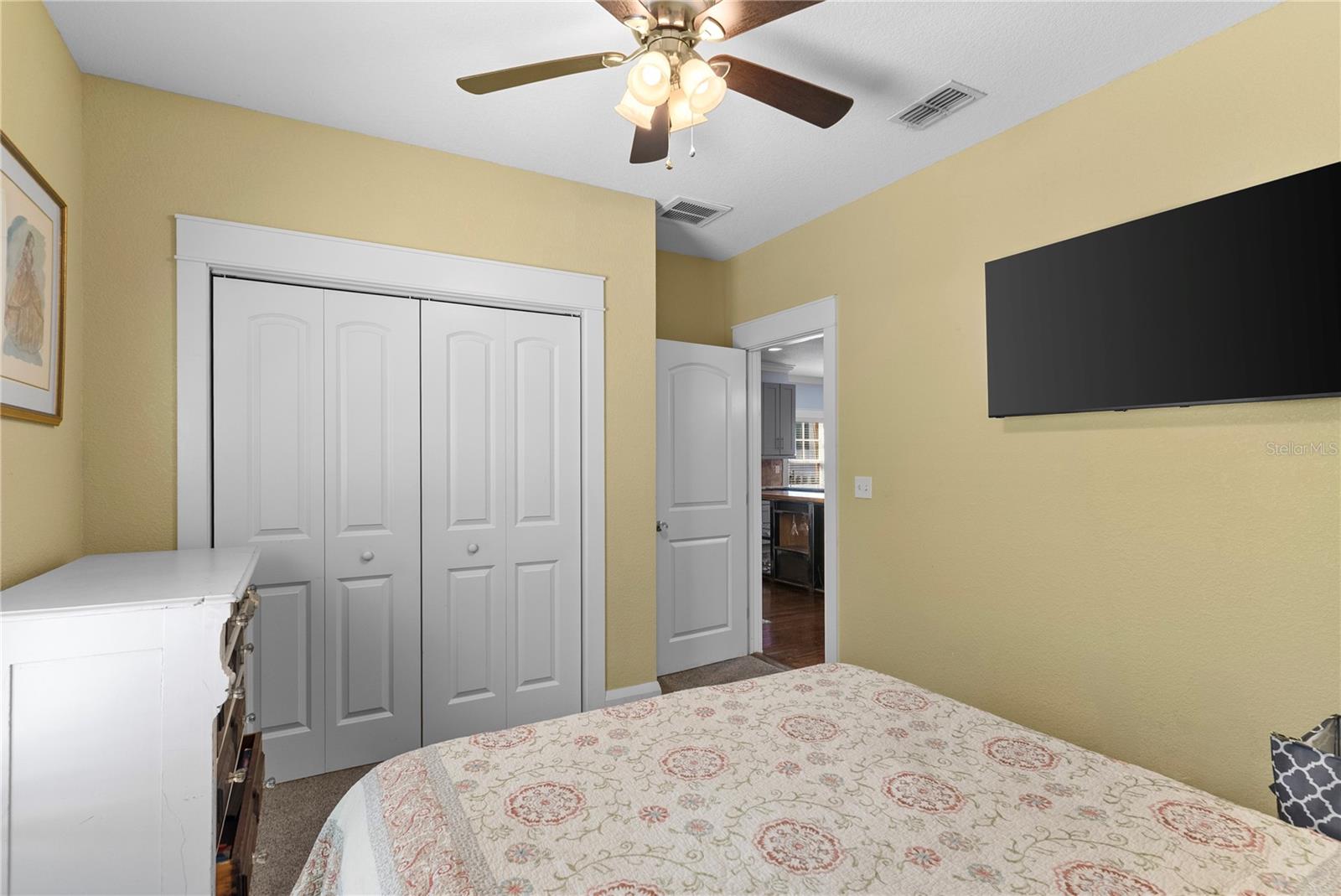 Image 27 of 33 For 939 Lexington Street