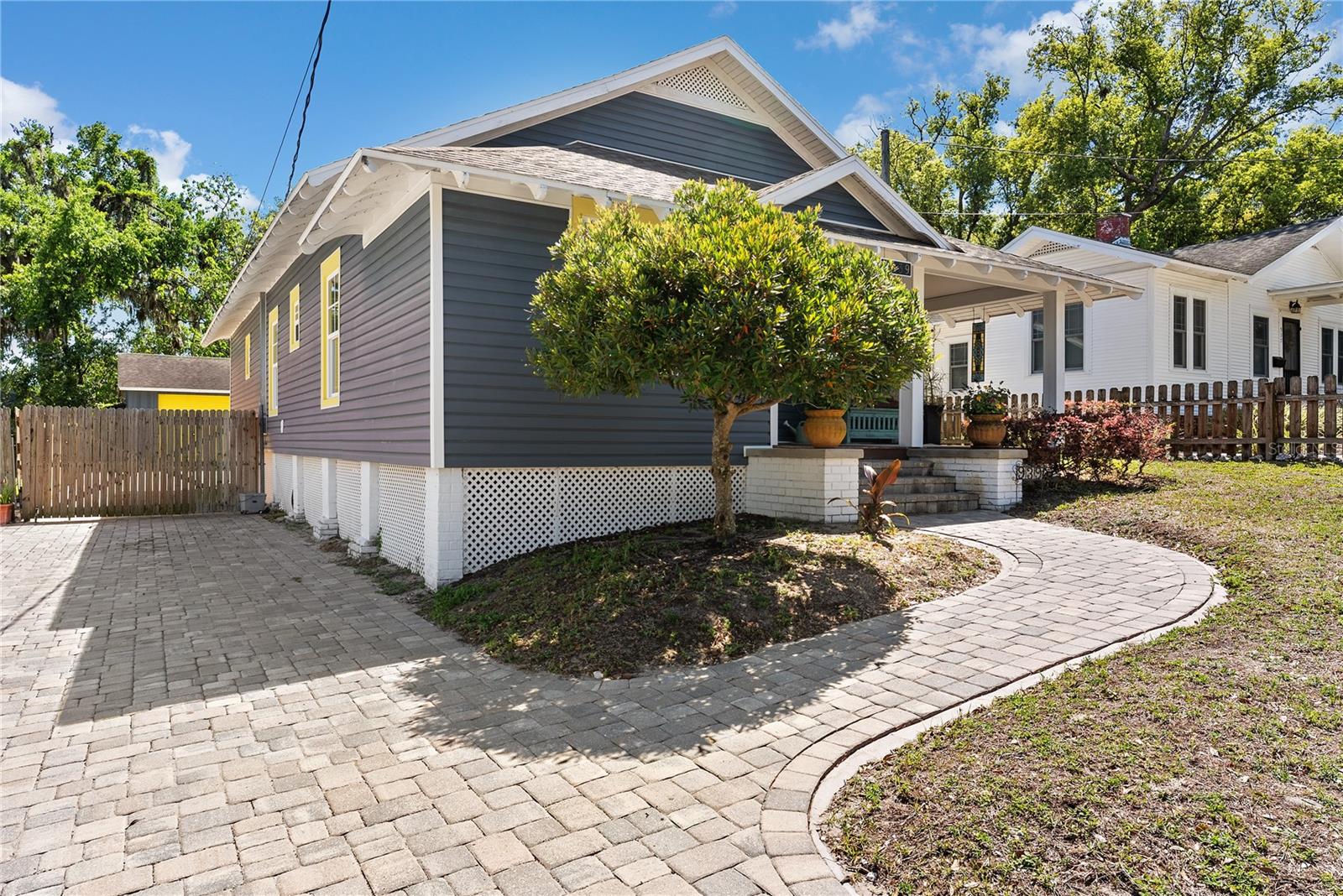 Image 29 of 33 For 939 Lexington Street