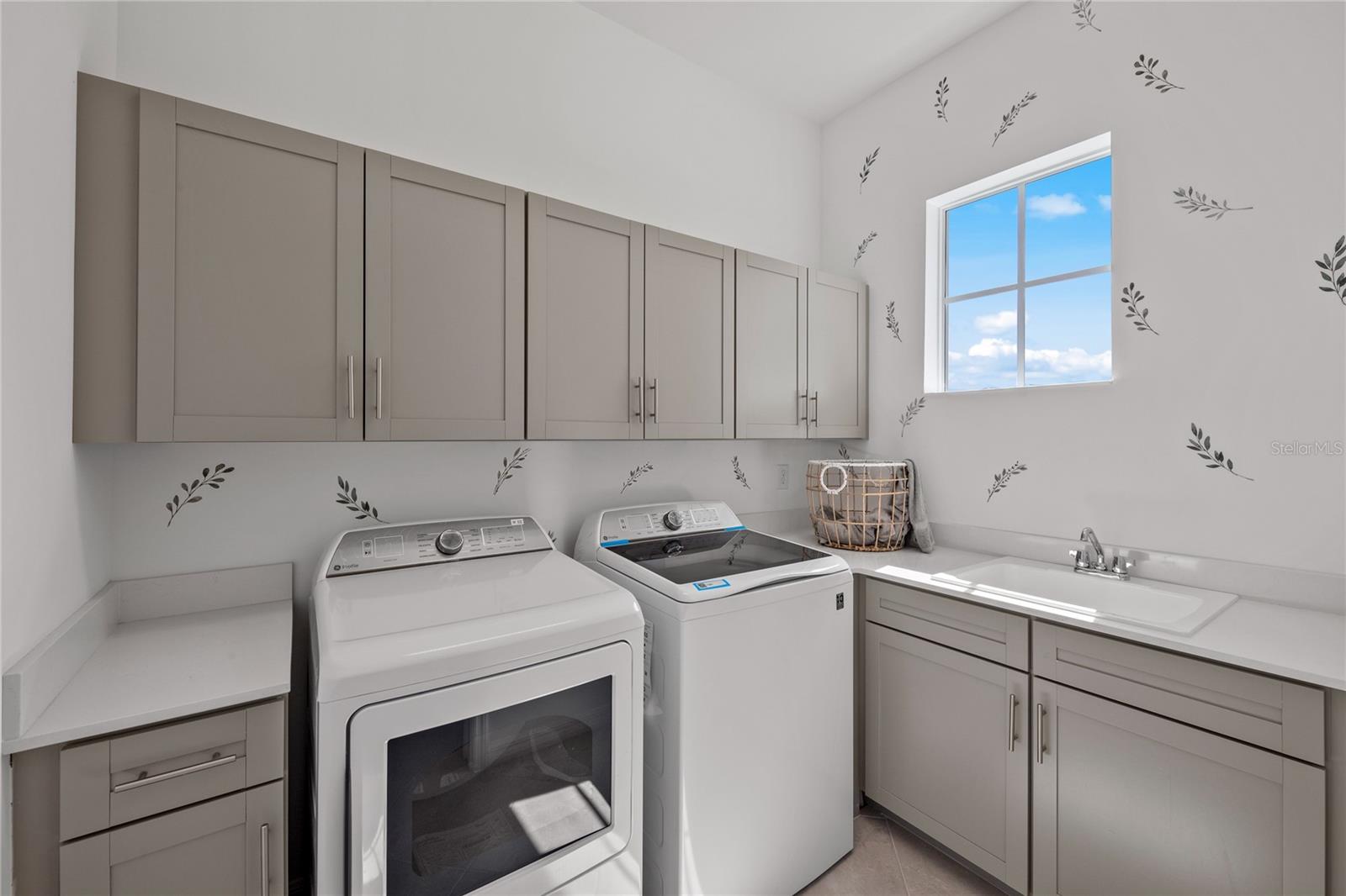 Image 32 of 40 For 18911 Cherrystone Way