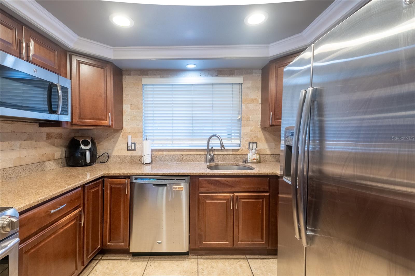 Image 10 of 50 For 33 Southwind Drive