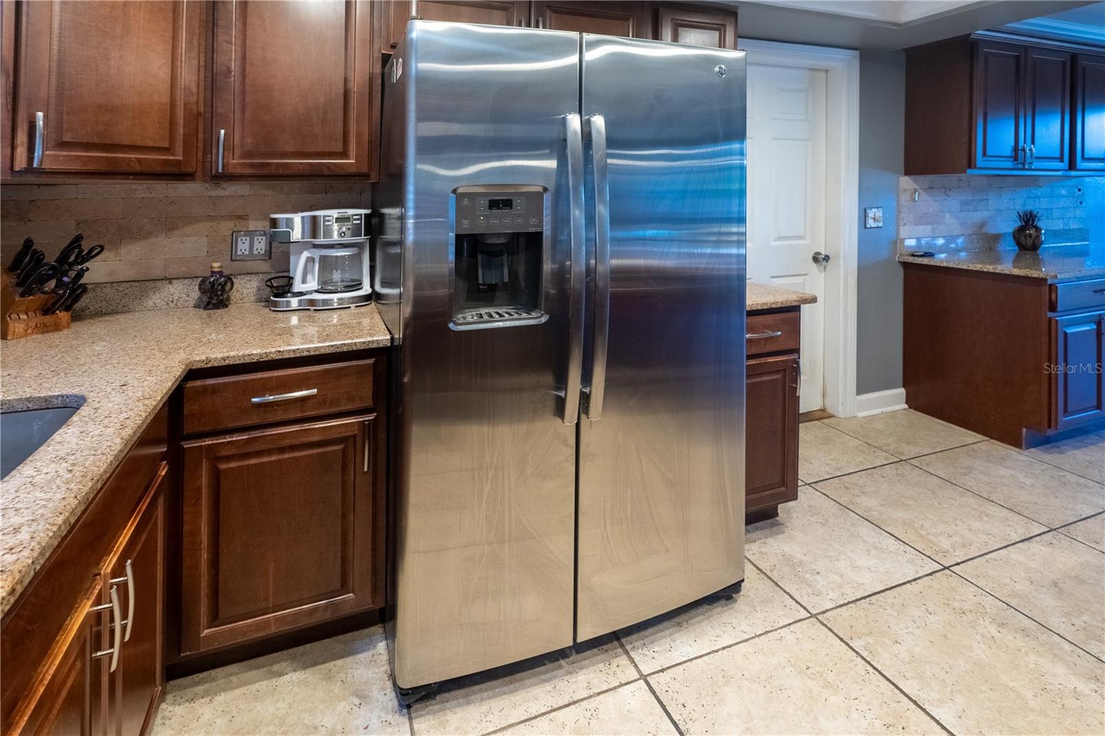 Image 11 of 50 For 33 Southwind Drive