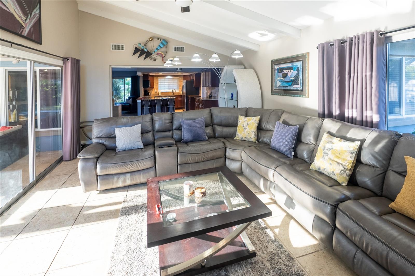 Image 14 of 50 For 33 Southwind Drive