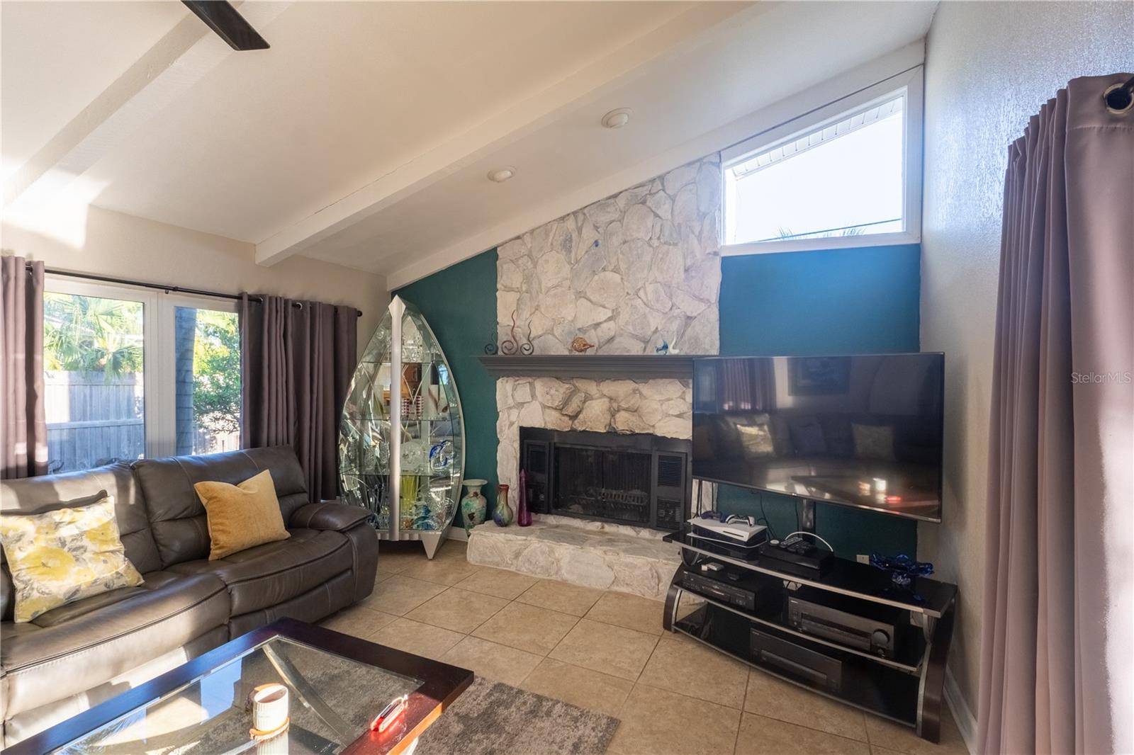 Image 15 of 50 For 33 Southwind Drive